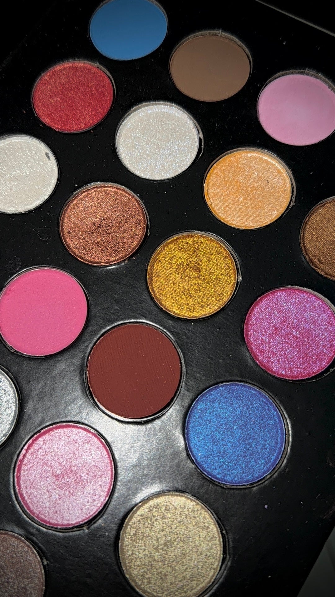 Glam Affair 24-Color Palette