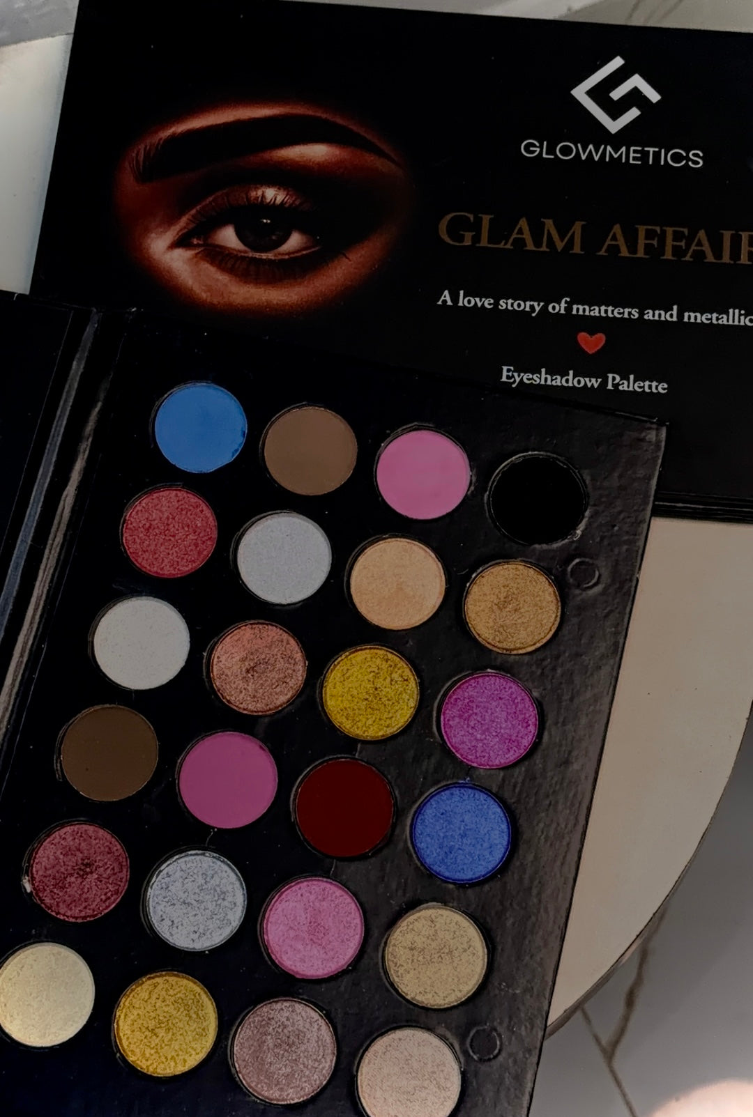 Glam Affair 24-Color Palette